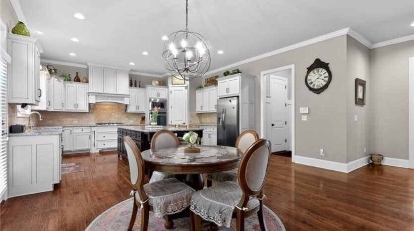 2051 Skybrooke Court Hoschton, Georgia 30548