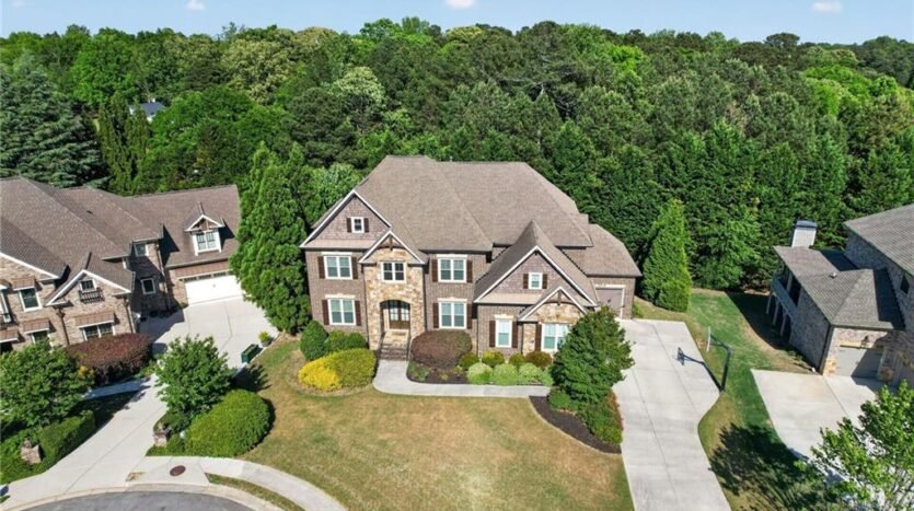 2051 Skybrooke Court Hoschton, Georgia 30548