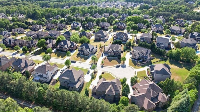 2051 Skybrooke Court Hoschton, Georgia 30548